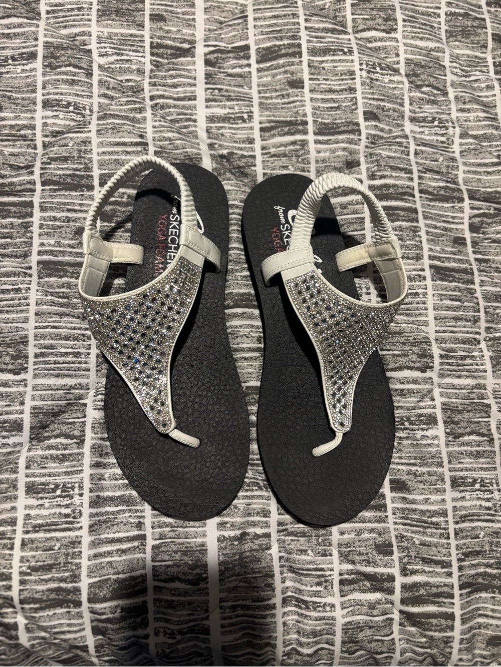 Skechers Black Footbed Silver Rhinestone Thong Sandals